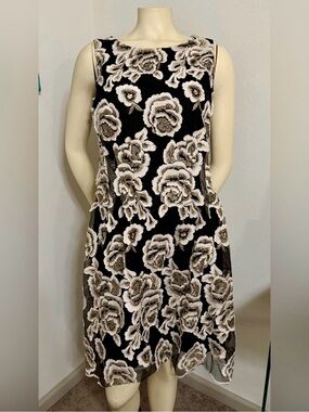 WORN ONCE! Ivanka Trump Black Floral Appliqué Sleeveless Dress